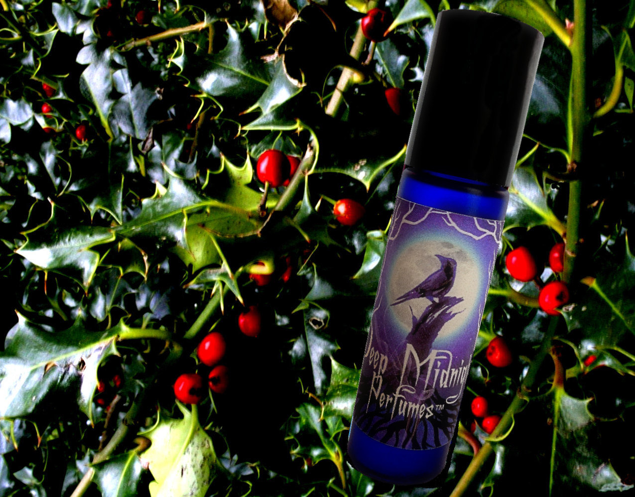 HOLLY and IVY Perfume Oil - Festive Hollyberries, Earthy Greens, Winter Forest - Victorian Perfume - Yule Perfume - Christmas Perfume