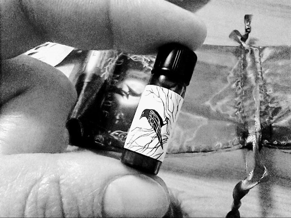 Choose Your Own Sample — 1 Vial — half dram (2ml) vial — Deep Midnight Perfumes